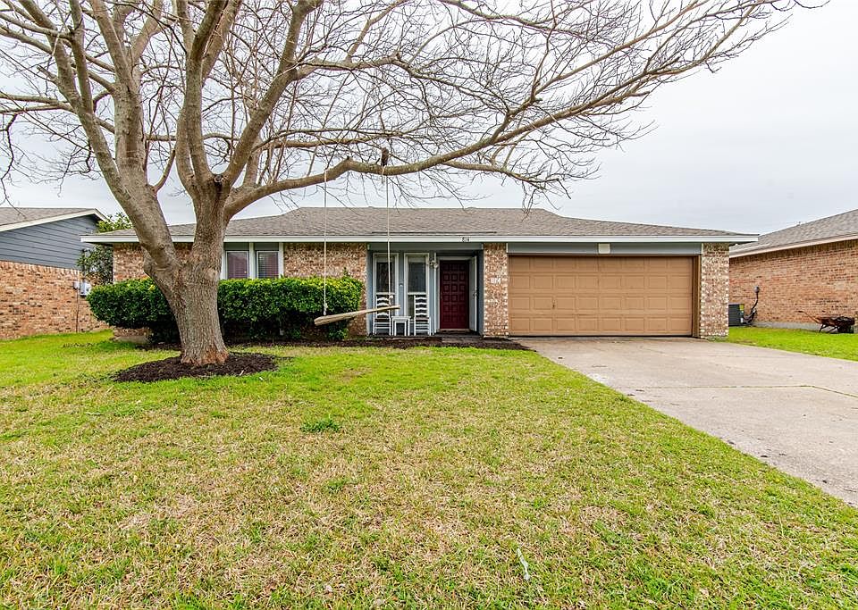 1st image of 814 Tamerisk Dr