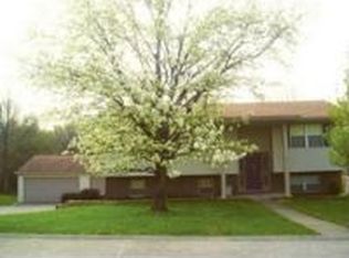 1077 Windsor Pl, Chandler, IN 47610