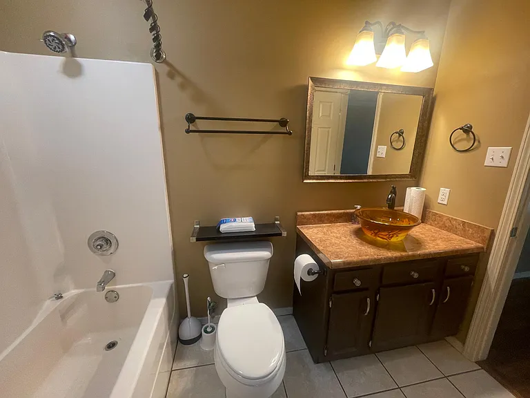 1702 Eastgate Cir — Photo 17