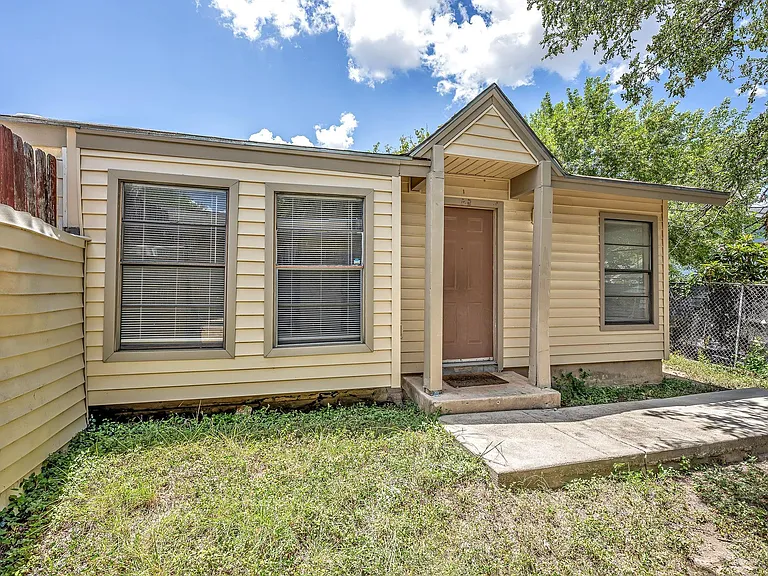 1325 Bayou Dr — Photo 6