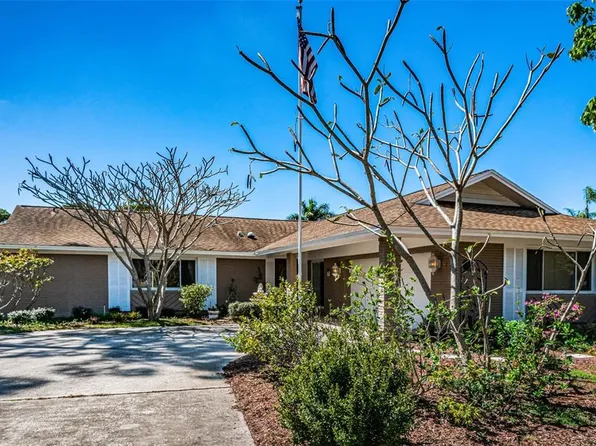 13964 Spoonbill Ln, Clearwater, FL 33762