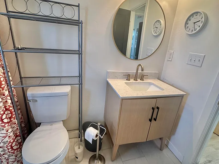 227 S Avenue B — Photo 15