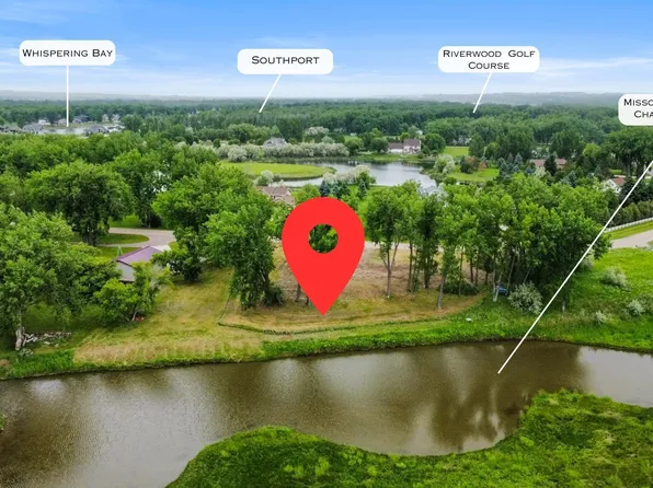 1705 Far West Dr, Bismarck, ND 58504