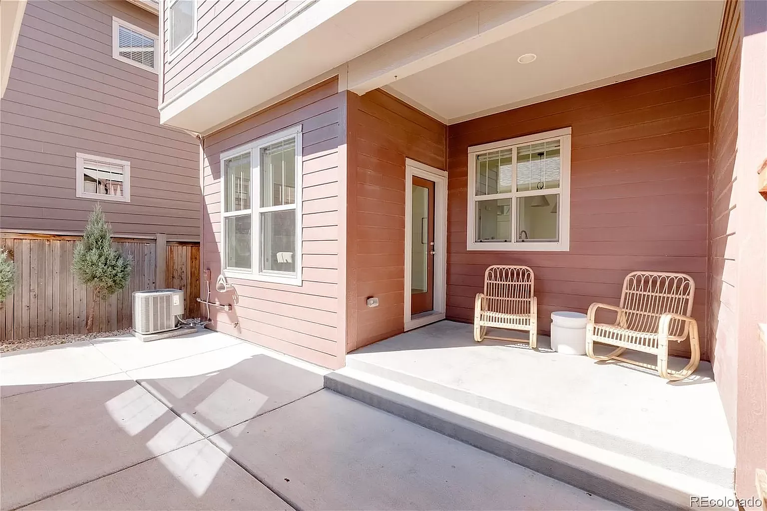 4 bed, 3.5 bath, 2300 sqft, $4,000 — Photo 4