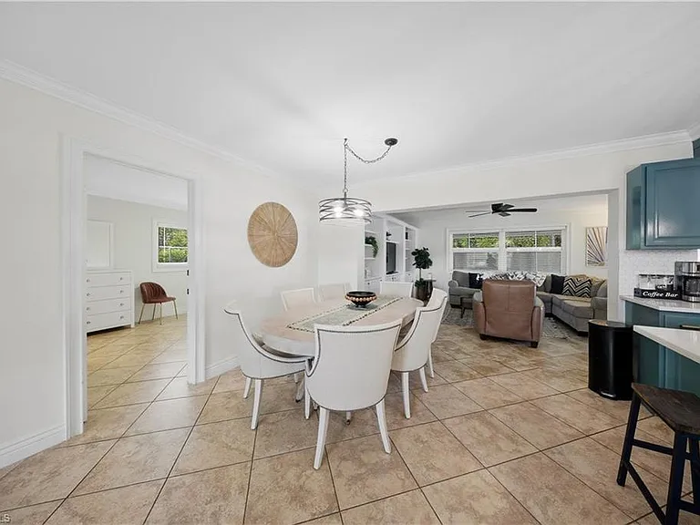 2473 Poinciana St — Photo 19