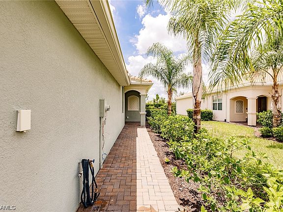 2nd image of 10352 Prato Dr