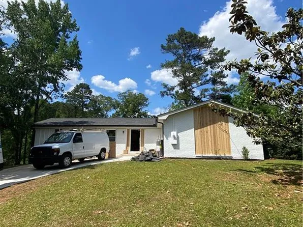 1988 Calvary Hill Ct SW, Marietta, GA 30008