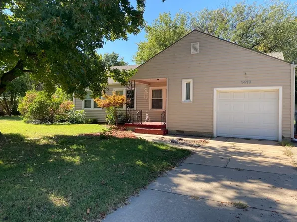 1419 N Pleasantview Dr, Wichita, KS 67203