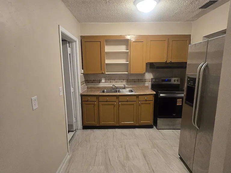 1739 Melson Ave — Photo 14