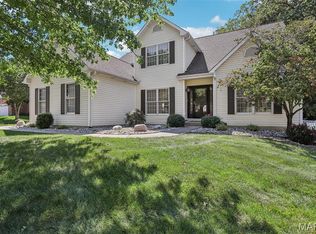 1701 Ivy Chase Ct, Fenton, MO