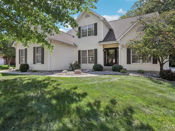 1701 Ivy Chase Ct, Fenton, MO 63026