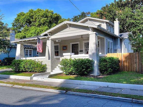 4th image of 727 College Ave