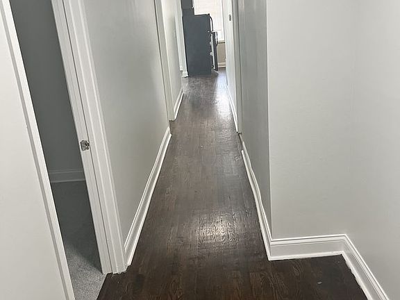 4th image of 7529 S Kingston Ave Unit 2
