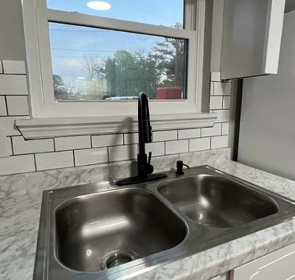 184 Sequoia Cir — Photo 6