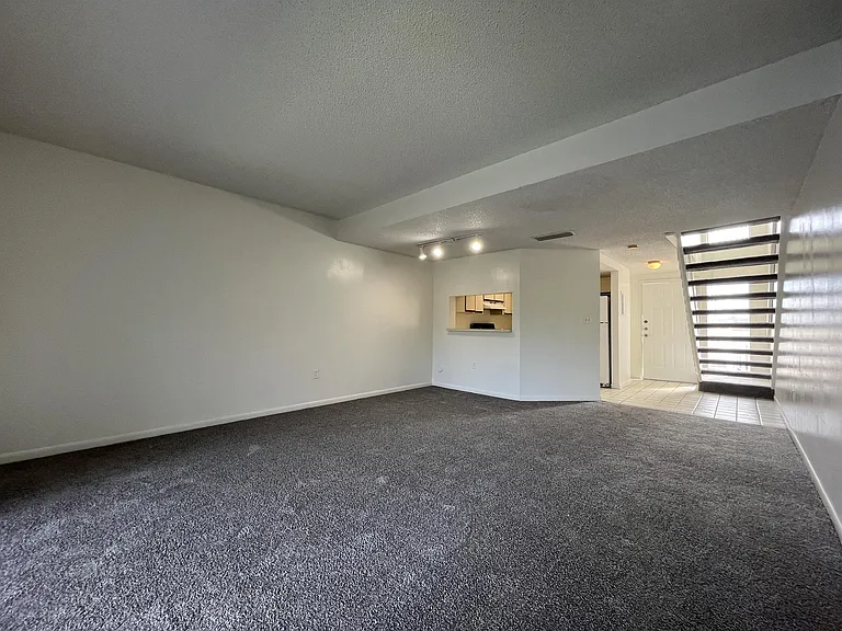 5200 NW 31st St #C53 — Photo 4