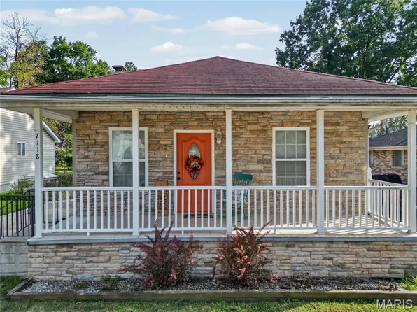 7118 Lindenwood Pl, Saint Louis, MO 63109