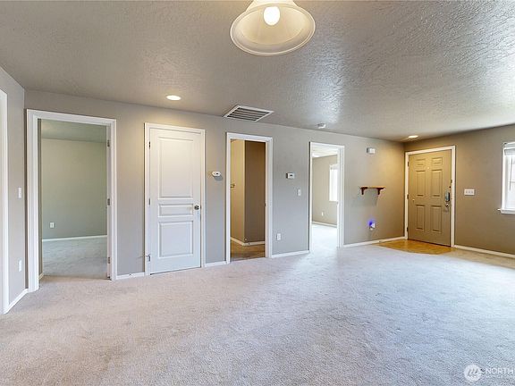 5th image of 1310 SW Riparian Court