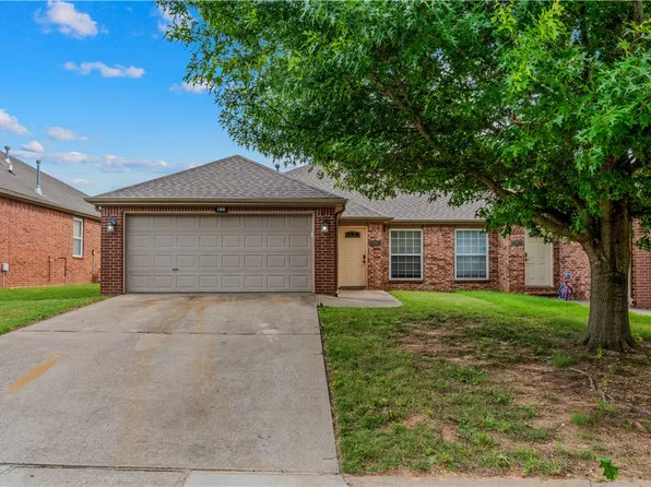 286-288 Copper Oaks Dr, Centerton, AR 72719