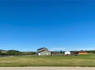 15 Star Haven Dr, Absarokee, MT 59001