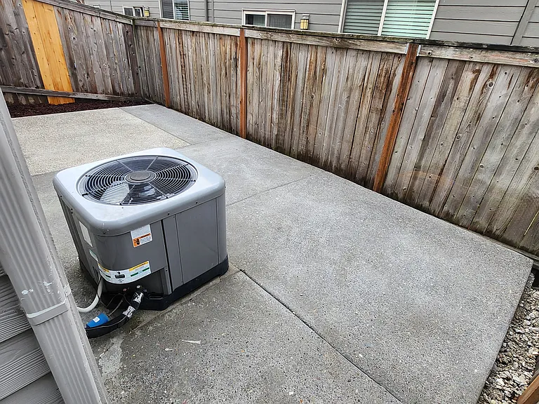 1417 NE 83rd Dr — Photo 30