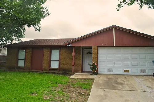 5528 Adams Dr Photo 1