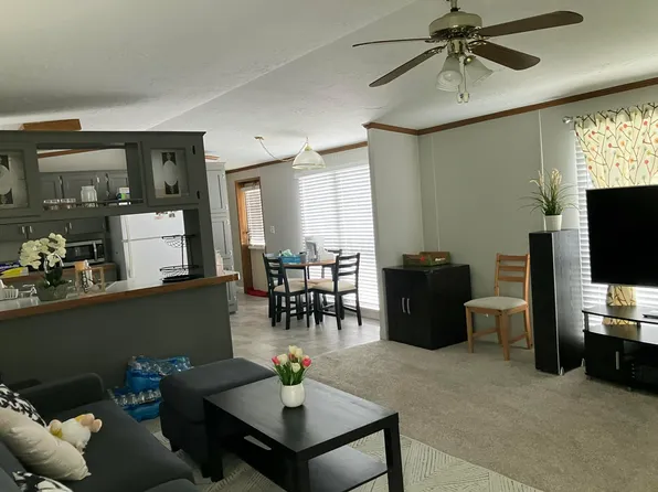 46 Birch Row Dr, Delaware, OH 43015