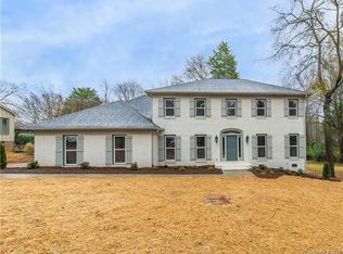 3701 Foxridge Rd, Charlotte, NC 28226