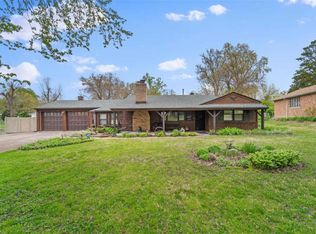 8133 Gardner Ln, Saint Louis, MO
