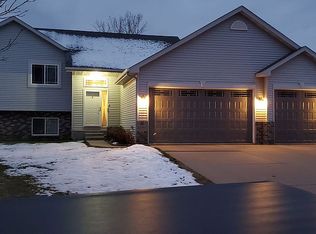 14712 Boysenberry Ct, Rosemount, MN 55068
