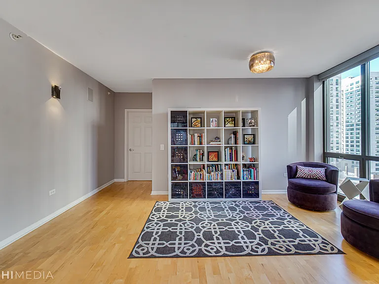 635 N Dearborn St #1105 — Photo 9