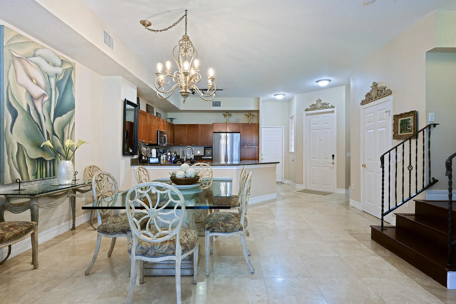 3 bed, 2.5 bath, 1671 sqft, $3,800 — Photo 3
