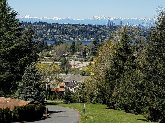 2nd image of 13233 SE 43rd Pl