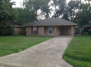8740 Fairoaks St, Denham Springs, LA 70726