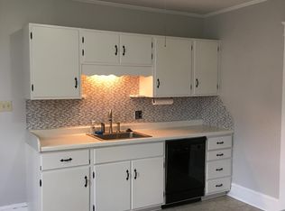 148 Maple St APT 1, Bangor, ME 04401