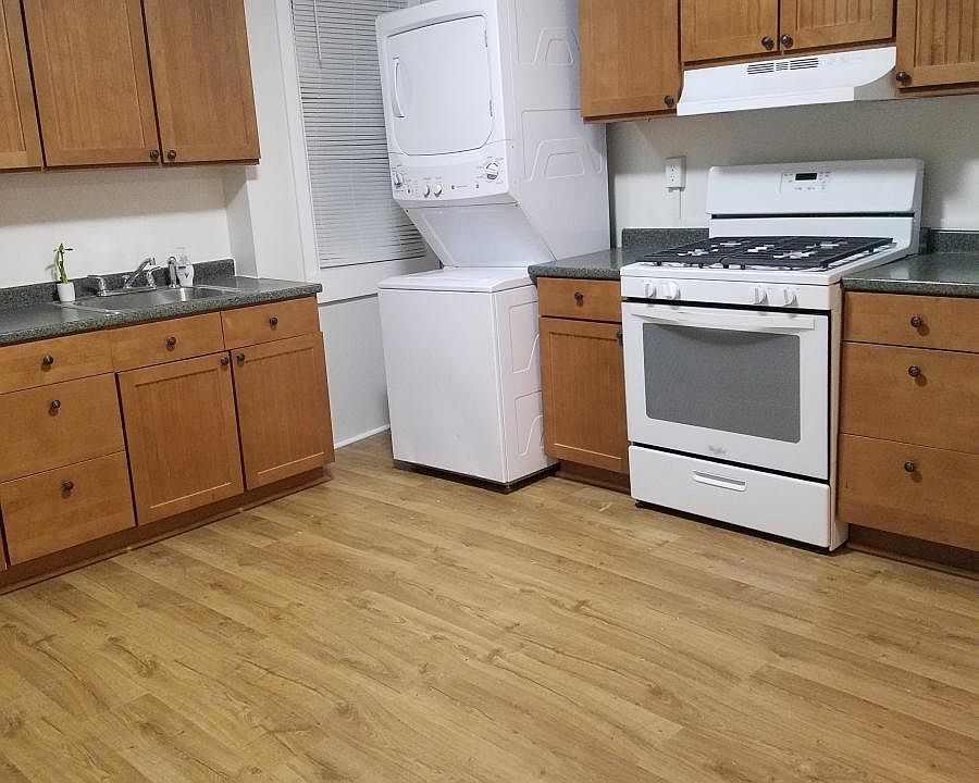1st image of 613 Jackson St #1