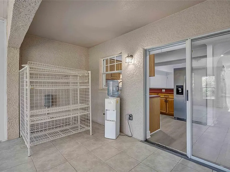 727 Kensington Lake Cir — Photo 56
