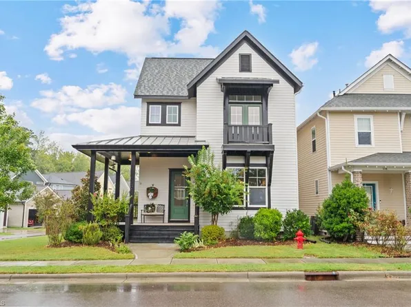140 Rock Ledge Dr, Chapel Hill, NC 27516