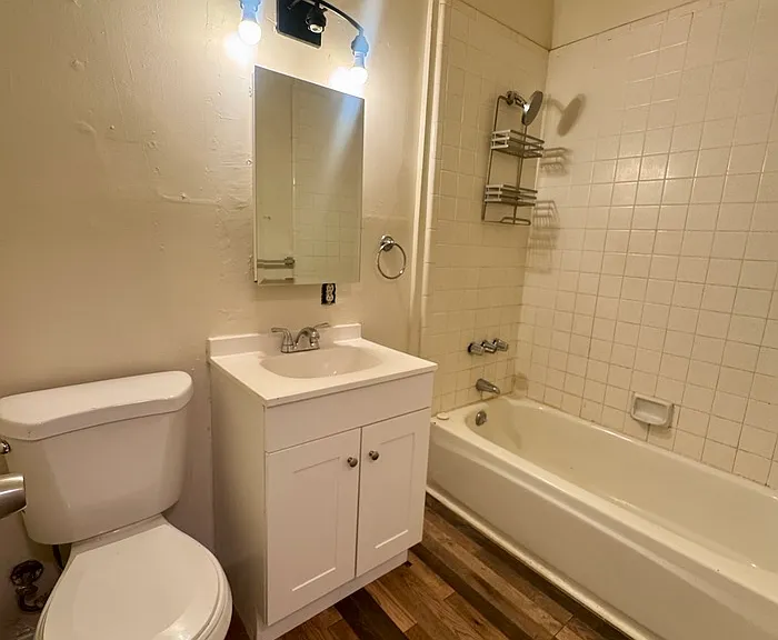 5250 E Bellevue St #D — Photo 10