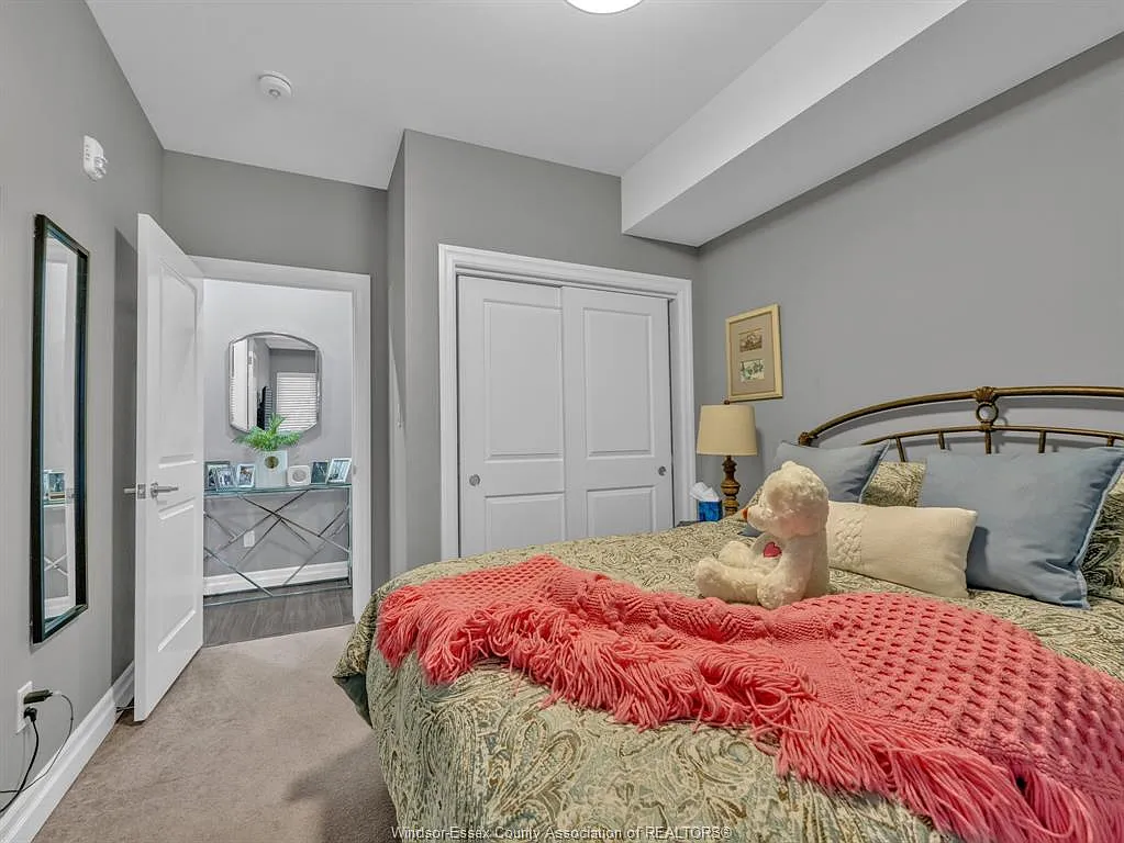 2 bed, 2.0 bath, $2,550 — Photo 3