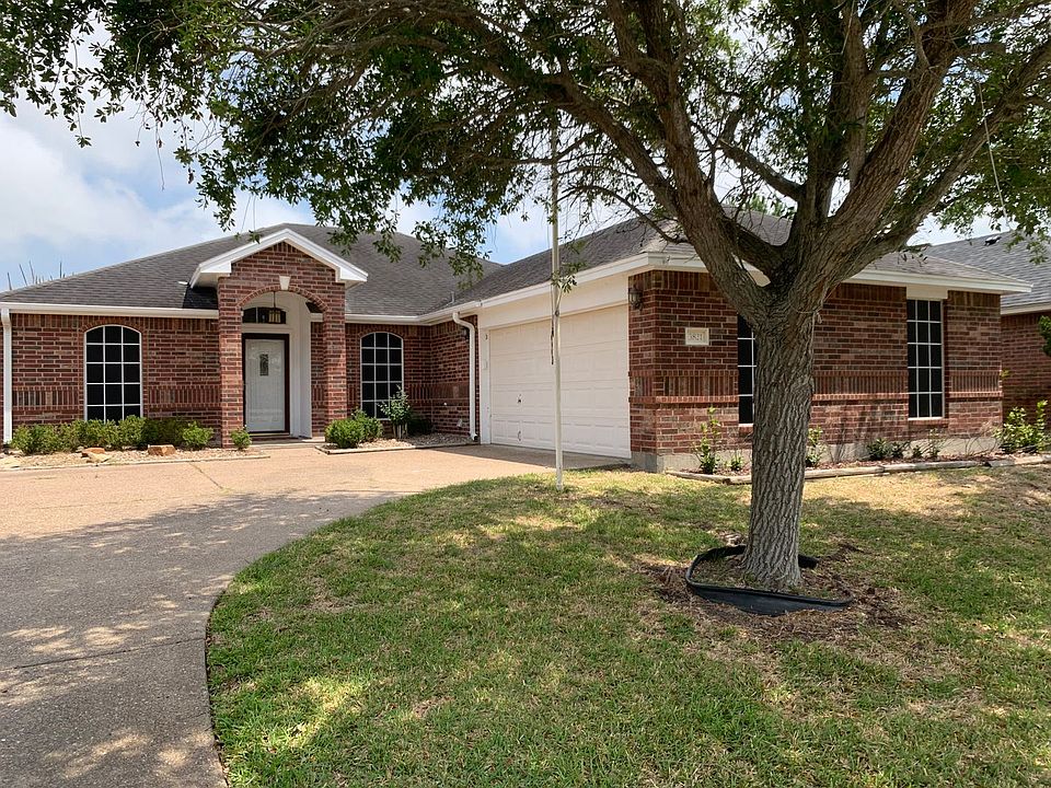 1st image of 3821 Brockhampton Ct