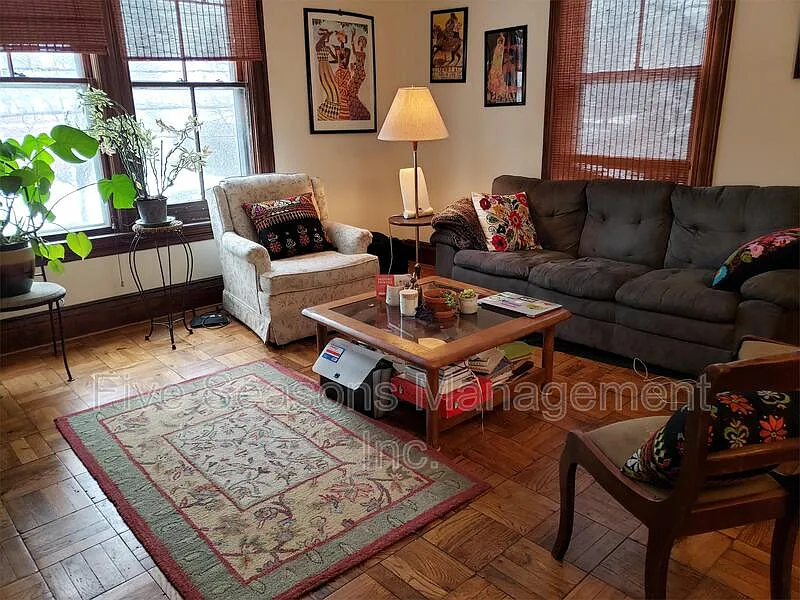 1 bed, 1.0 bath, 600 sqft, $1,750 — Photo 2