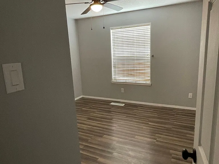 9009 Pony Express Trl NE — Photo 16
