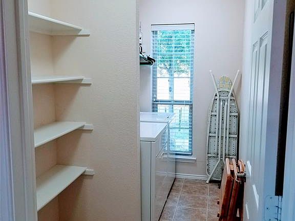 5th image of 10737 Deauville Dr