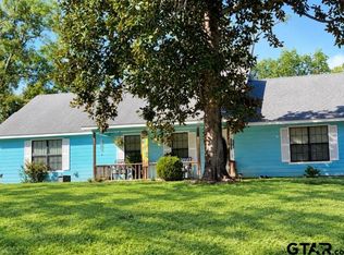 1107 Calhoun St, Palestine, TX 75801
