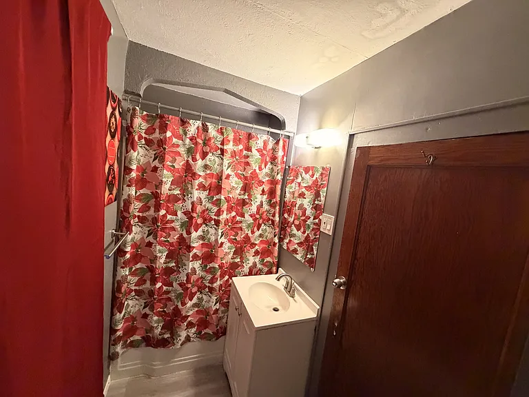 218 W Ridge St #2 — Photo 16