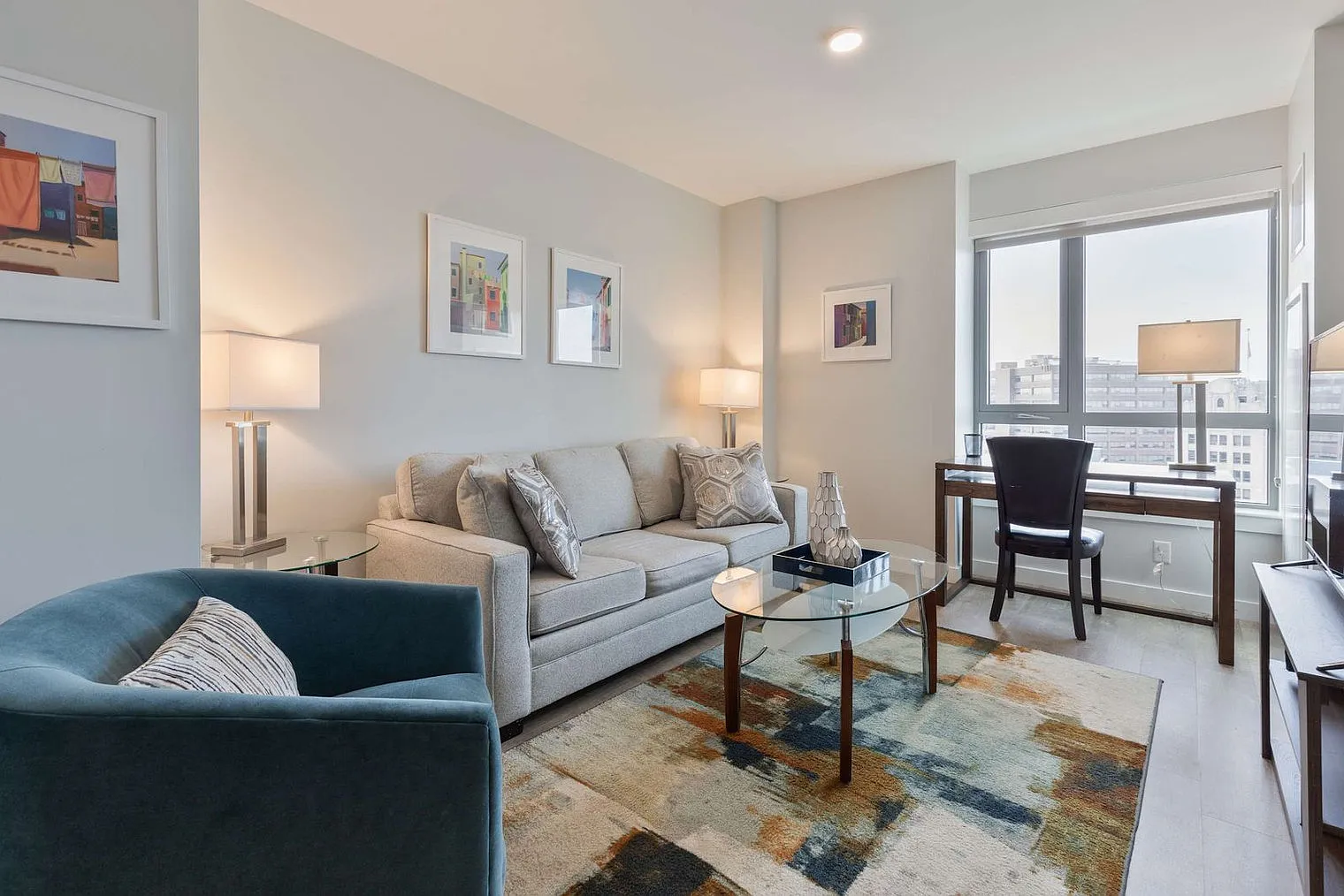 1 bed, 1.0 bath, 602 sqft, $6,664 — Photo 1