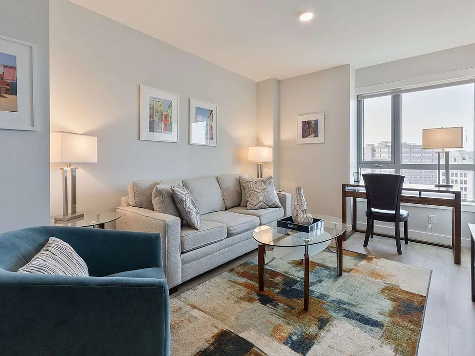 1 Chestnut St #11-ID1050412P