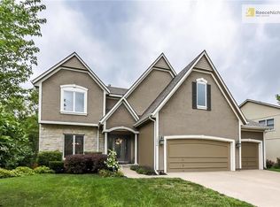 15956 S Clairborne St, Olathe, KS 66062