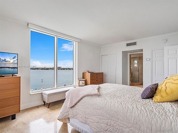 4th image of 10350 W Bay Harbor Dr APT 9P