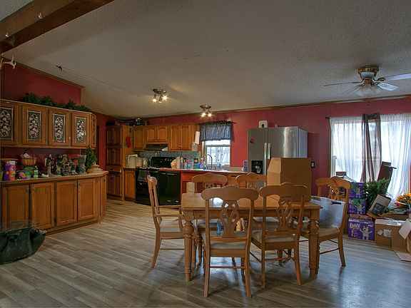 4th image of 14809 Butternut Rd